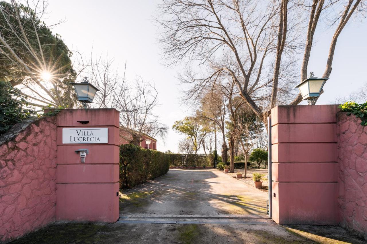 Villa Lucrecia Morón de la Frontera Exterior photo